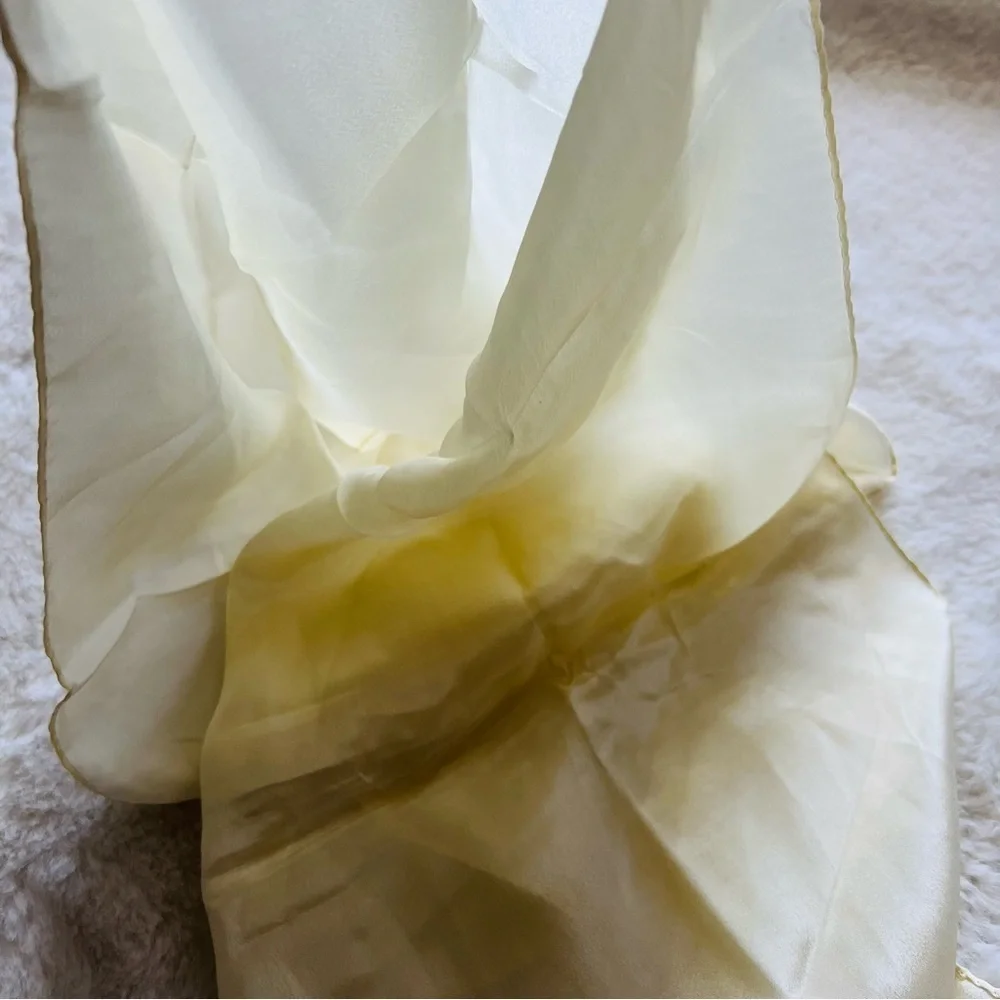 Vintage ELWYN NEW YORK SILK SCARF. Made in Japan.  Perfect condition.